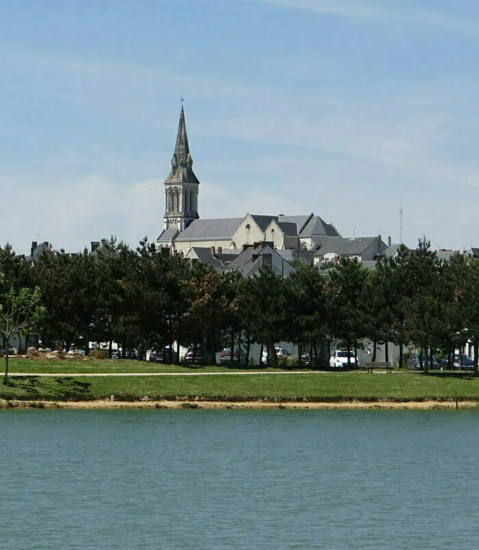 Visite de l'église Saint Aubin Place de l'Eglise