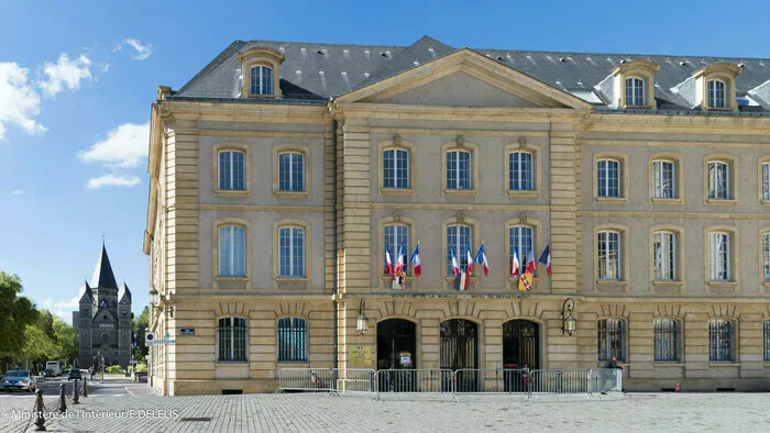 Visite guidée des salons et des jardins d'une préfecture Préfecture de la Moselle Metz