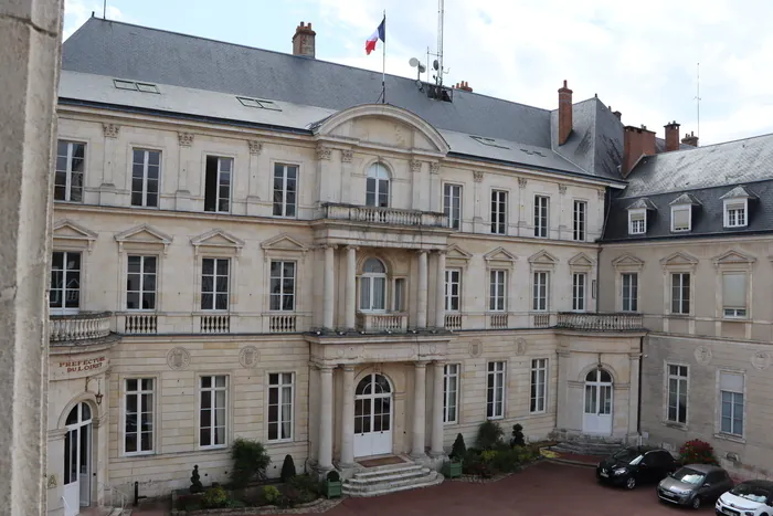 Visite guidée de la préfecture du Loiret Préfecture de la région Centre-Val de Loire et du Loiret Orléans