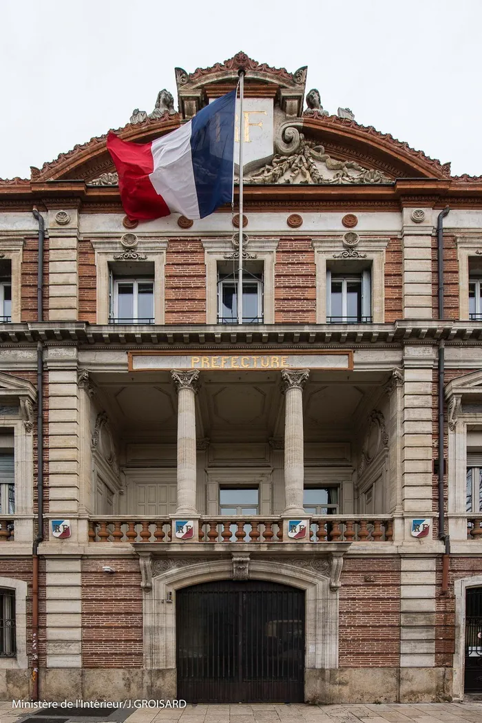 Explorez librement la Préfecture des Pyrénées-Orientales Préfecture des Pyrénées-Orientales Perpignan