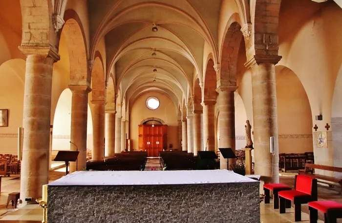 Visite de l'église de Saint-Didier-sur-Chalaronne Presbystère Saint-Didier-sur-Chalaronne