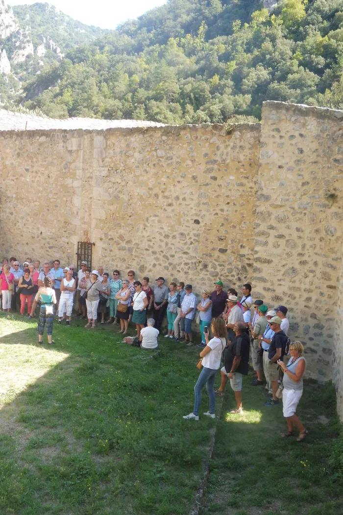 Visite guidée des remparts de Villefranche-de-Conflent Remparts de Villefranche-de-Conflent Villefranche-de-Conflent