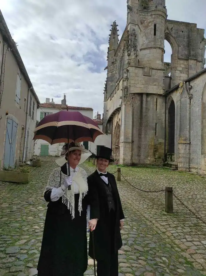 Venez participer à une balade insolite costumée Saint-Martin-de-Ré Saint-Martin-de-Ré