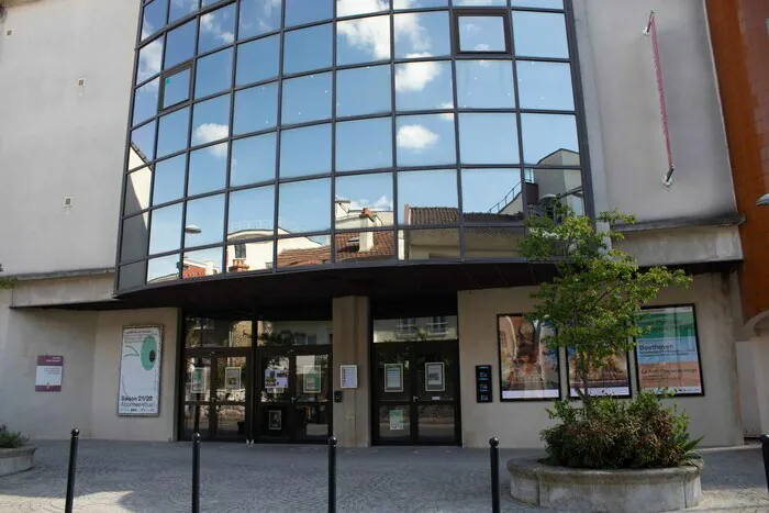 Visite des cinémas des Bords de Scènes : Salle Lino Ventura Salle Lino Ventura Athis-Mons