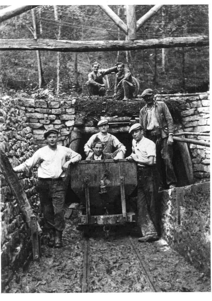 Marchez sur les traces d'une mine de charbon Site des lacs de Contrexéville