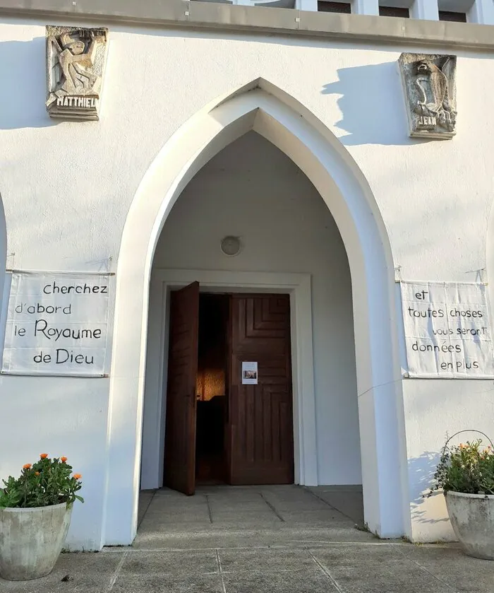 Visites guidées du temple Temple protestant luthérien de Courbevoie Courbevoie