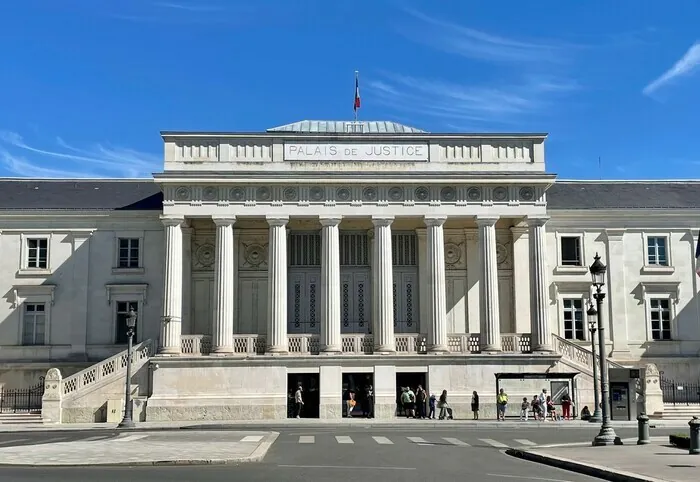 Découverte du tribunal judiciaire - visites guidées Tribunal judiciaire - salle des assises Tours