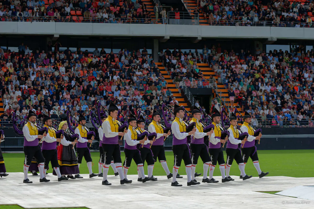 Grande parade des nations celtes - festival interceltique 2024