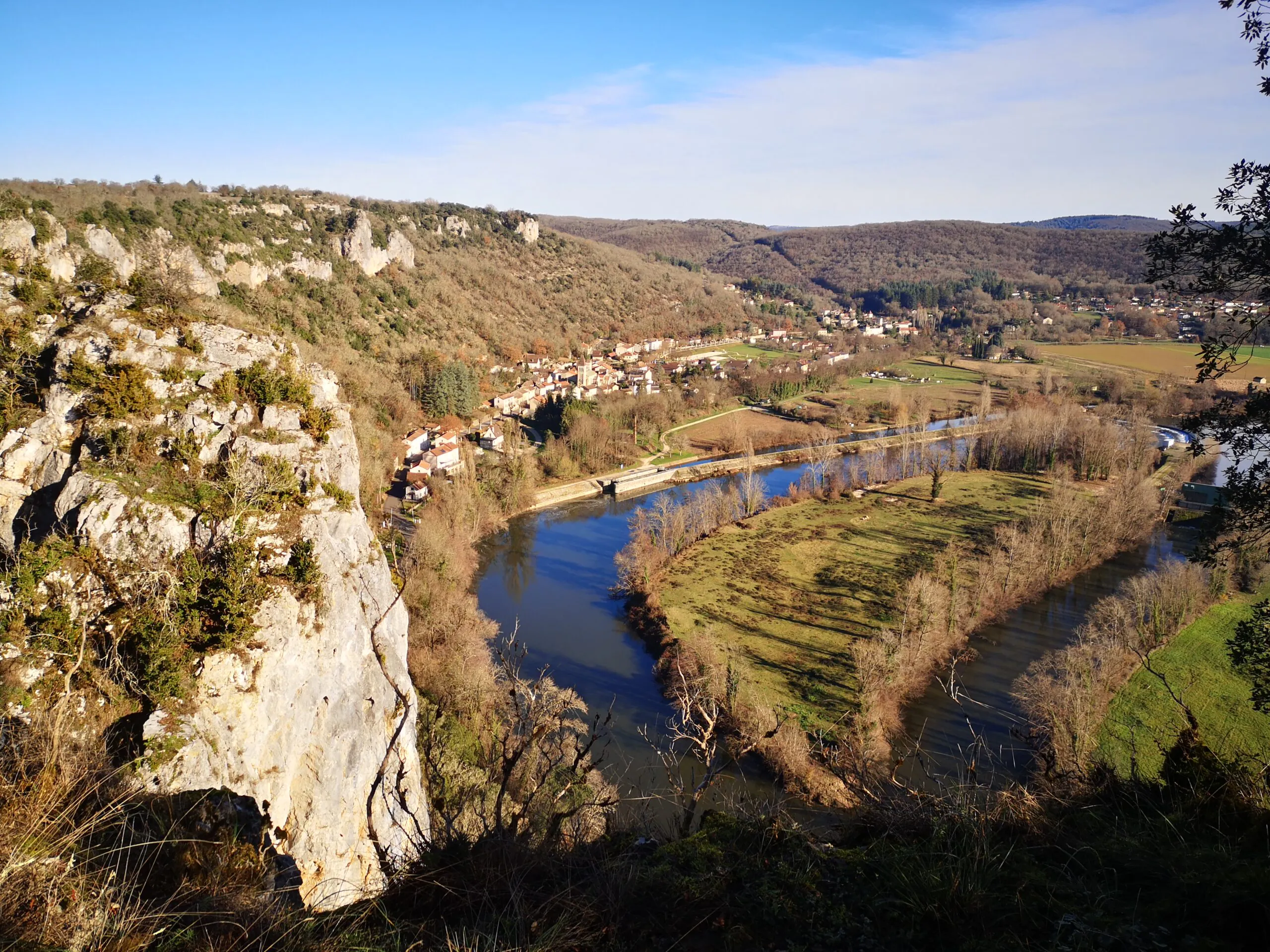 Le rocher pointu Saint Géry-Vers Occitanie