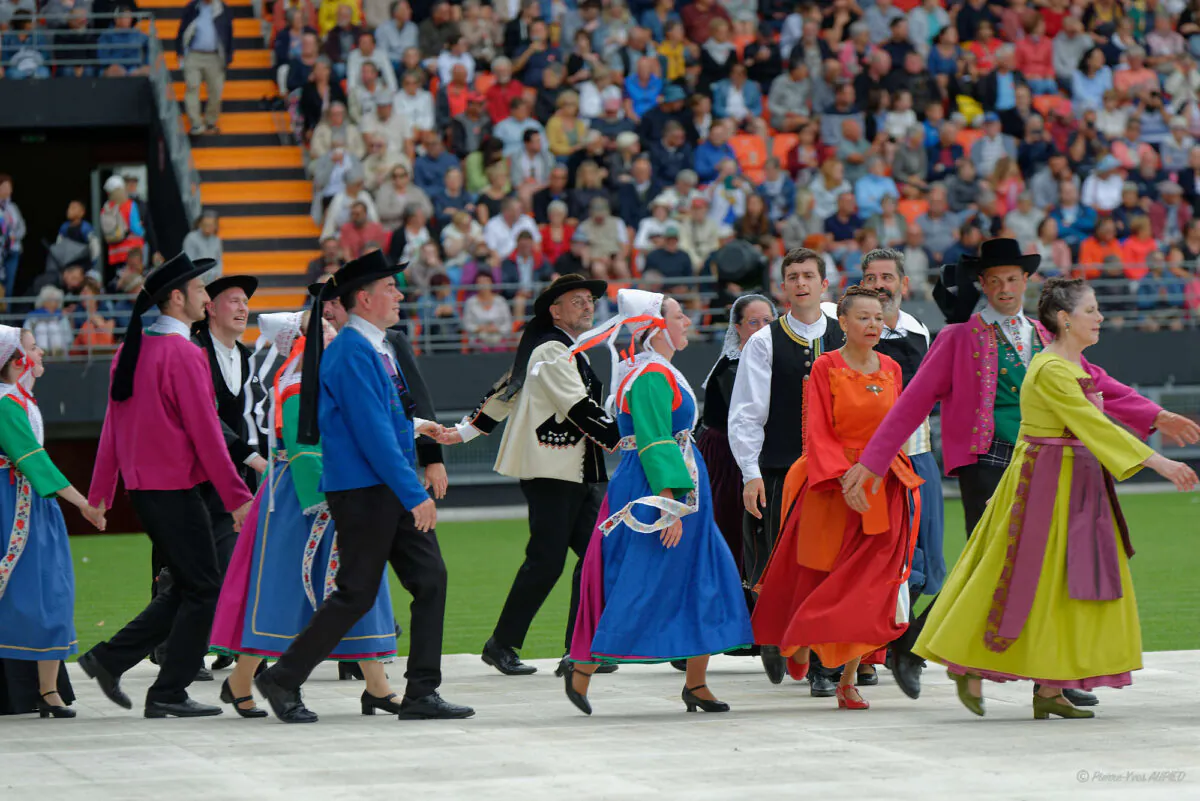 Grande parade des nations celtes - festival interceltique 2024