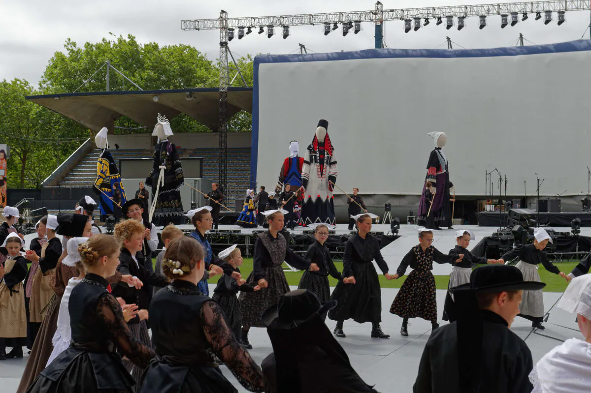 Grande parade des nations celtes - festival interceltique 2024