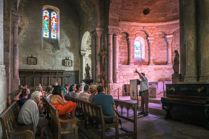 Visite guidée de l'Abbatiale Saint-Pierre de Nant Abbatiale Saint-Pierre Nant