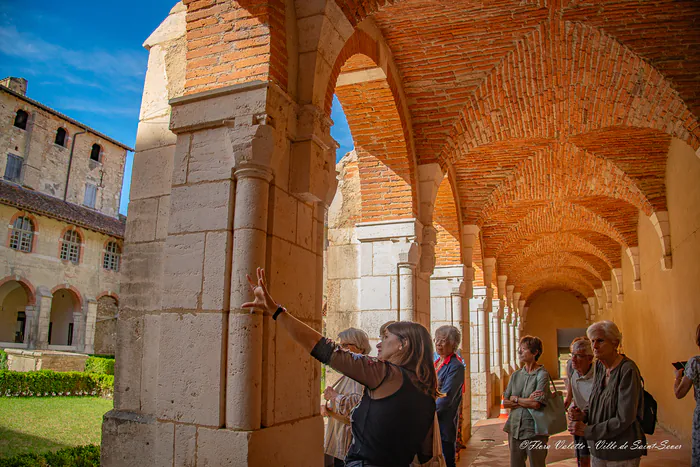 Visite guidée : « entre chemins et Remparts » Abbaye de Saint-Sever Saint-Sever