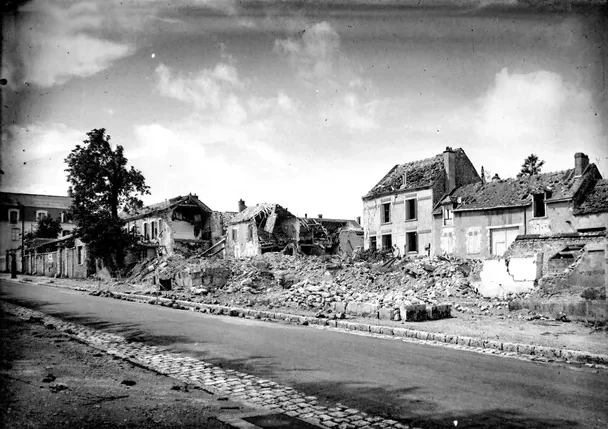 Conférence Du bombardement meurtrier du 14 juin 1944 à l’émergence d’une nouvelle cité