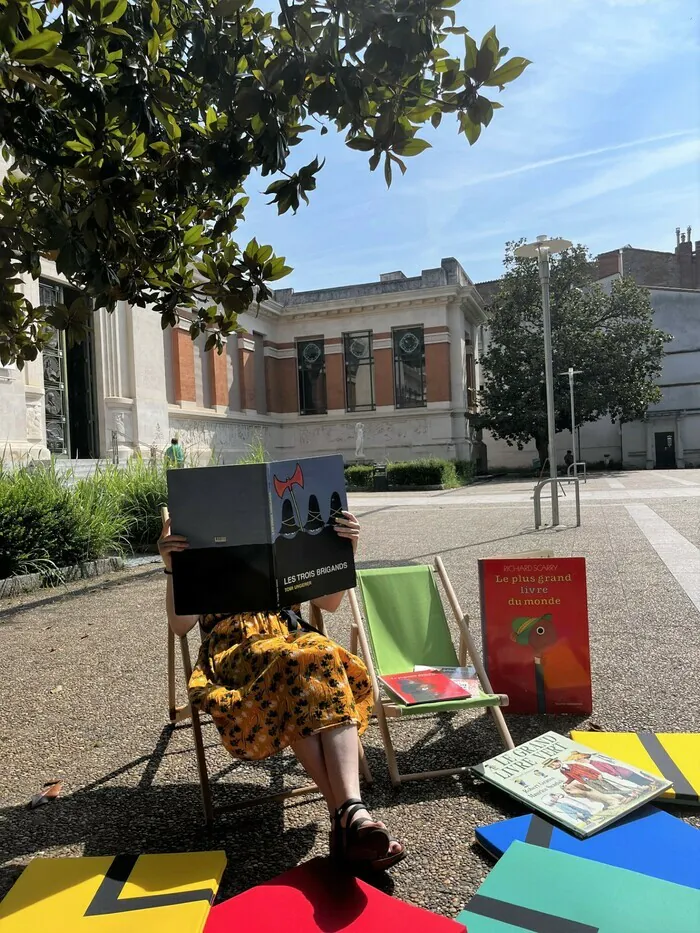 Lectures en famille à la bibliothèque d'étude et du patrimoine de Toulouse BEP - Bibliothèque d'étude et du patrimoine Blagnac