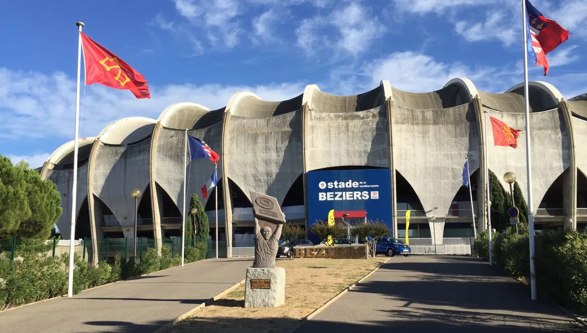 BESIÈRS EN OC LE STADE RAOUL BARRIÈRE