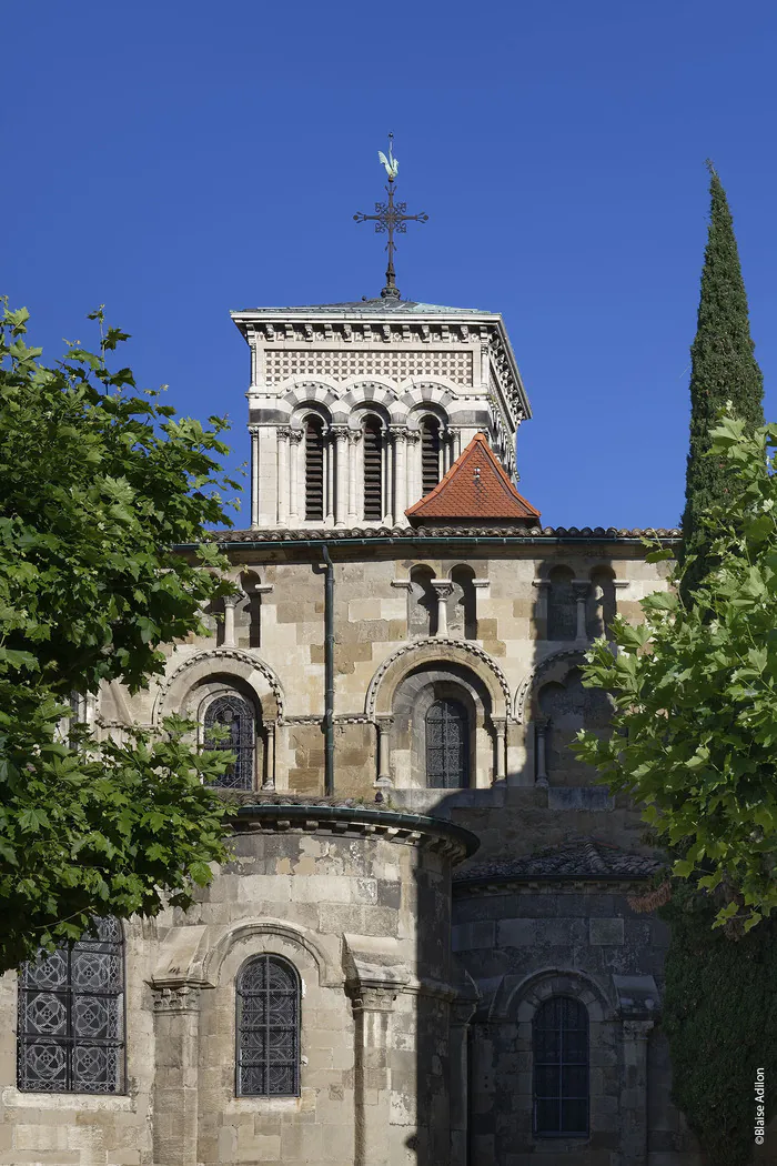 Visites de la Cathédrale Saint-Apollinaire Cathédrale Saint-Apollinaire Valence