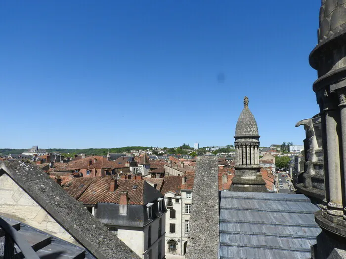 Visite sur les toits de la cathédrale Saint-Front Cathédrale Saint-Front Périgueux