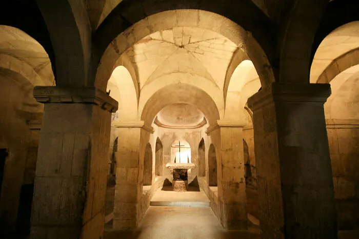 Visites guidées de la basilique Ste-Anne Cathédrale Sainte-Anne Apt