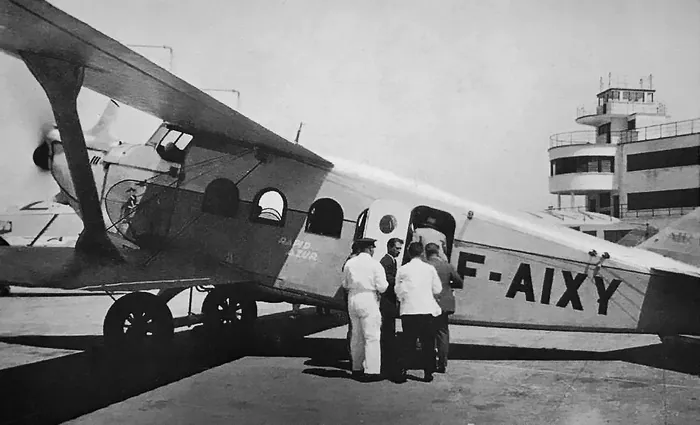 L'avion postal du Paty Chapelle du Paty Caromb