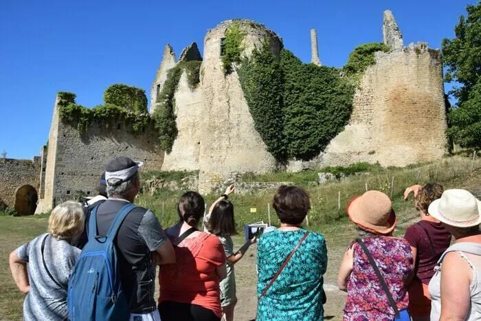 Visite guidée du château de Bressuire Château de Bressuire Bressuire