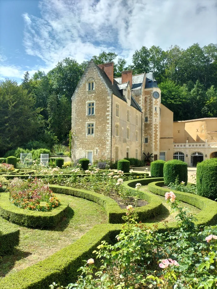 Visite guidée du château de Courtanvaux Château de Courtanvaux Bessé-sur-Braye