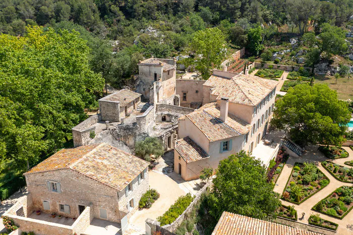 Visite guidée du château viticole et exposition Château de Mille Apt