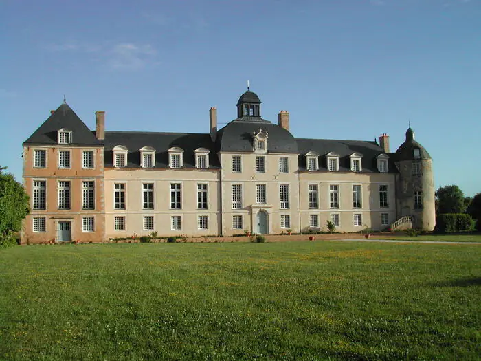 Visite du château de Saint-Aignan Château de Saint Aignan (72) Saint-Aignan