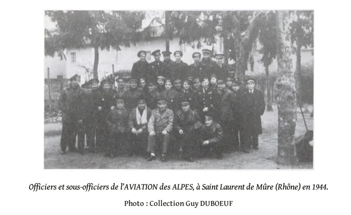 Des aviateurs à Saint Laurent de Mure