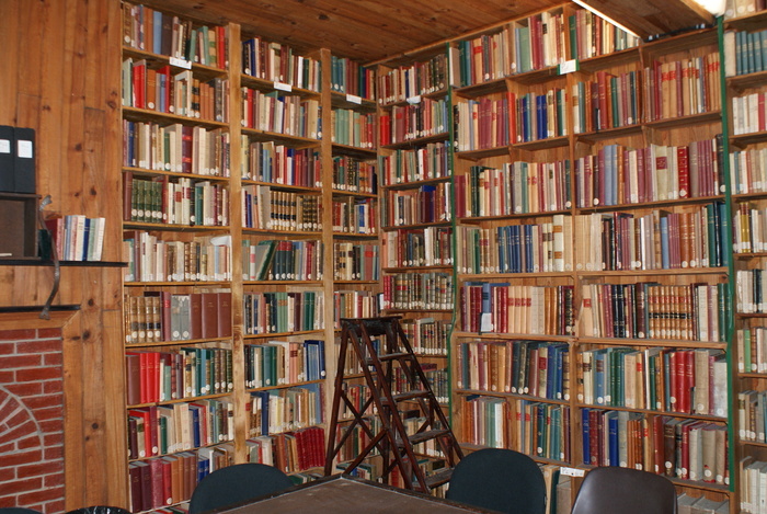 Visite commentée de la bibliothèque du donjon Château fort - Musée pyrénéen Lourdes