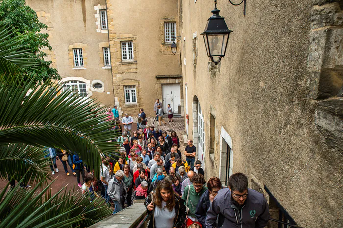 Visite : « un château dans la ville de Bayonne » Château-Vieux Bayonne Bayonne