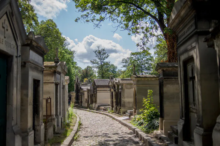 Visite guidée « Histoire et personnalités LGBT du cimetière du Père Lachaise » Cimetière du Père Lachaise Paris