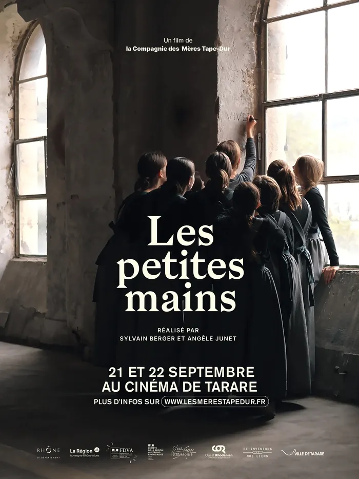 Projection du film-artistique "Les petites mains" réalisé par les Mères tape-dur Cinéma Jacques Perrin Tarare