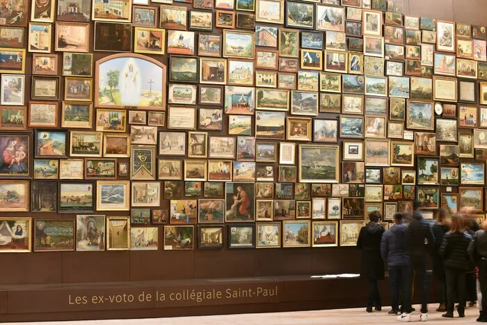 Les ex-voto : naufrages et noyades Collègiale Saint-Paul Hyères