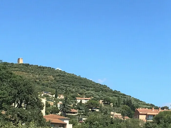 Balade littéraire au Mont d’Or avec Jean Giono Colline du Mont d'Or Manosque