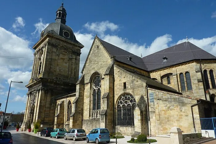 Venez visiter le plus ancien monument de Bar-le-Duc Église Notre-Dame Bar-le-Duc