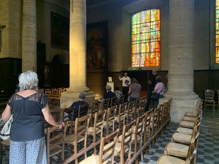 Visite d'un ancien temple protestant transformé en église catholique Église Saint-Charles-Borromée Sedan