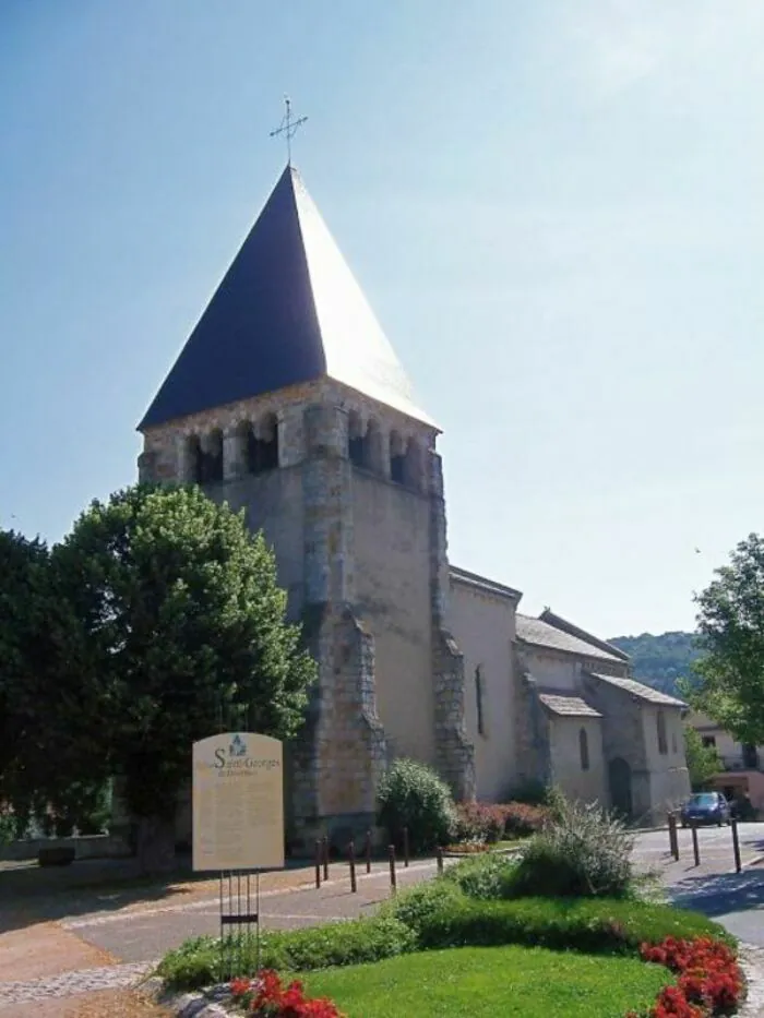 Visite de l'église Saint-Georges Eglise Saint-Georges de Désertines Desertines