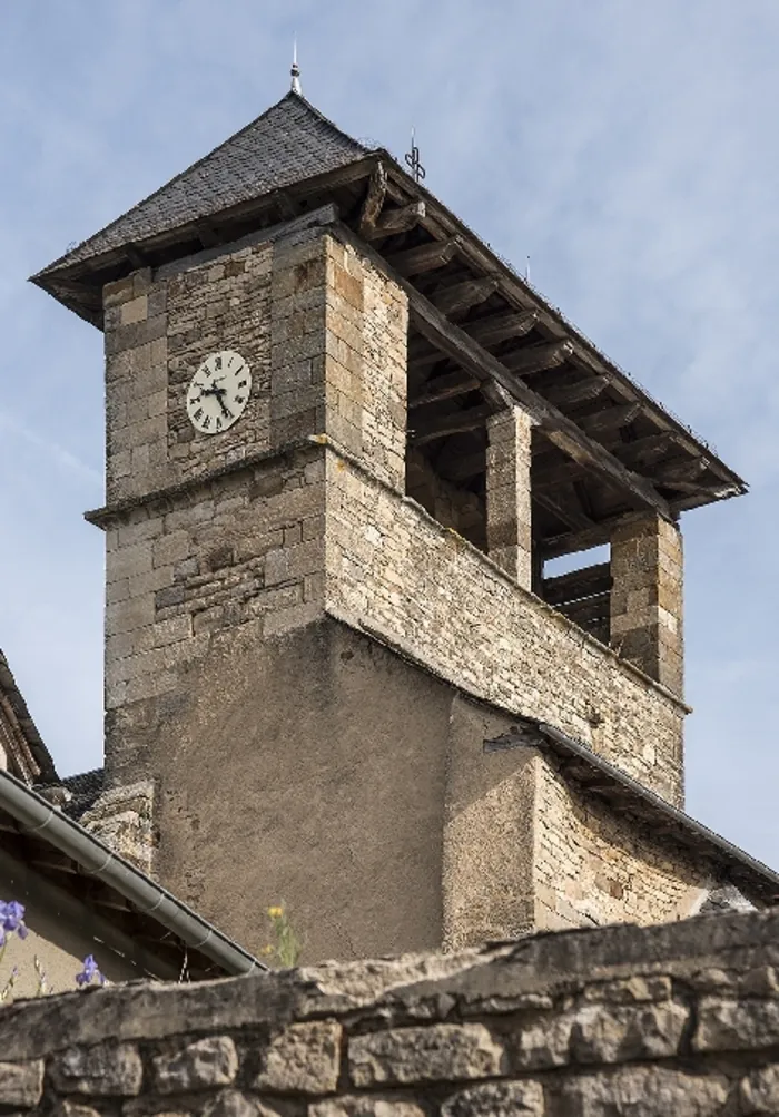 Venez visiter l'église Saint-Laurent de Cruéjouls Église Saint-Laurent Palmas d'Aveyron