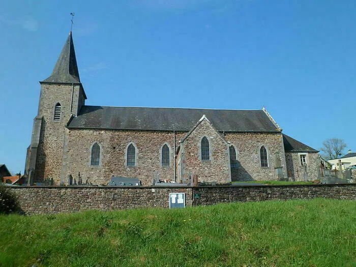 Circuit : randonnée de l'église de Saint-Sauveur jusqu'à l'église de Pont-Brocard Eglise Saint-Sauveur Saint-Martin-de-Bonfossé