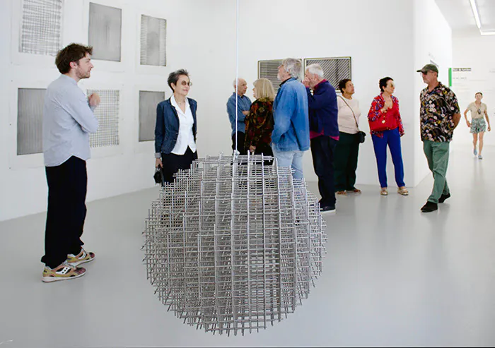 Visites guidées des expositions "Des designers du jad dialoguent avec la collection Albers-Honegger" et "herman de vries ma poèsie est le monde" Espace de l'art concret Mouans-Sartoux