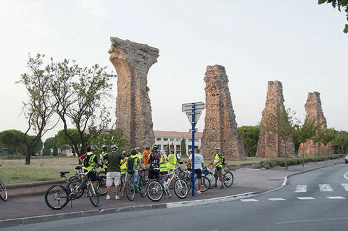 Parcours guidé à vélo "Le grand tour de Forum Iulii" Espace Patrimoine (Tour Moderne) Fréjus