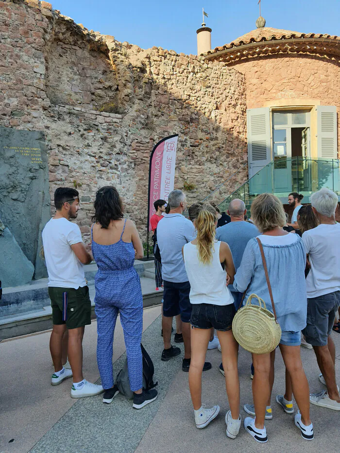 Chasse au trésor en centre historique Espace Patrimoine (Tour Moderne) Fréjus