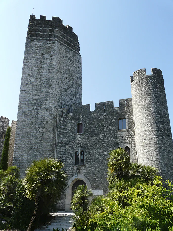 Forteresse médiévale Forteresse médiévale de Villeneuve Villeneuve-Loubet