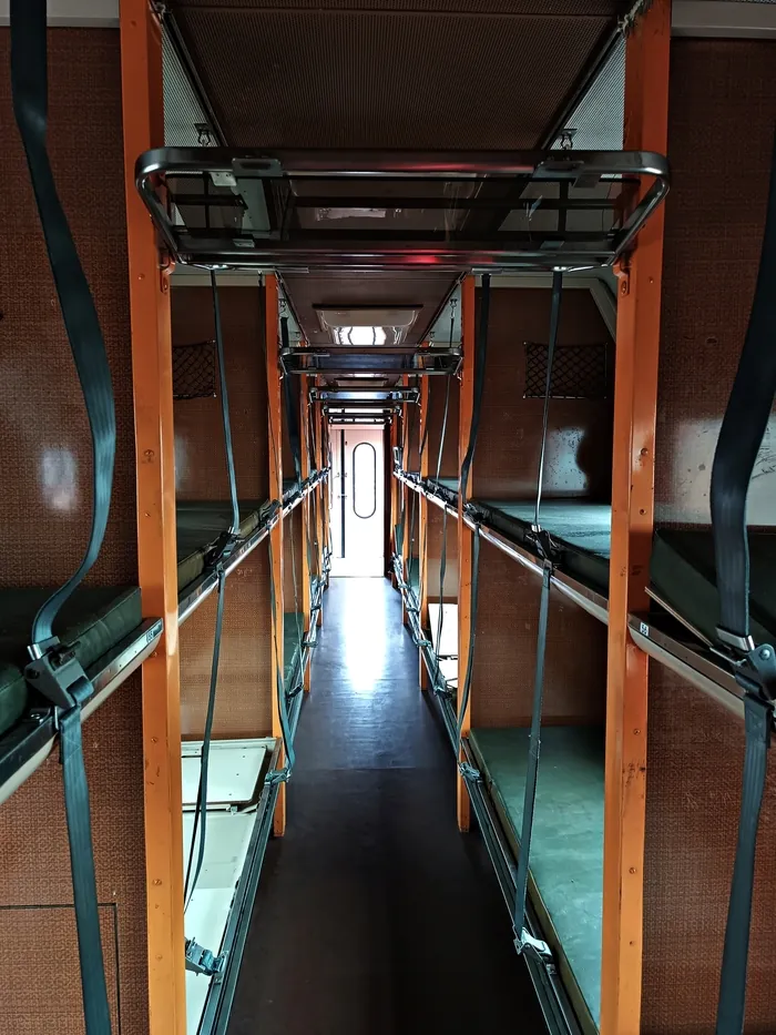 Visite d’une voiture ambulance sur le site ferroviaire de Laroche-Migennes Gare de Laroche-Migennes Migennes