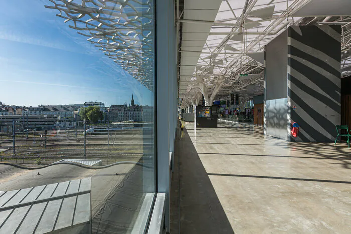 Visite guidée de la gare et du Centre Opérationnel Exploitation Gare Gare SNCF de Nantes - Mezzanine Nantes