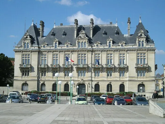 Visitez une préfecture datant du XVIIe siècle Hôtel de préfecture de la Meuse Bar-le-Duc