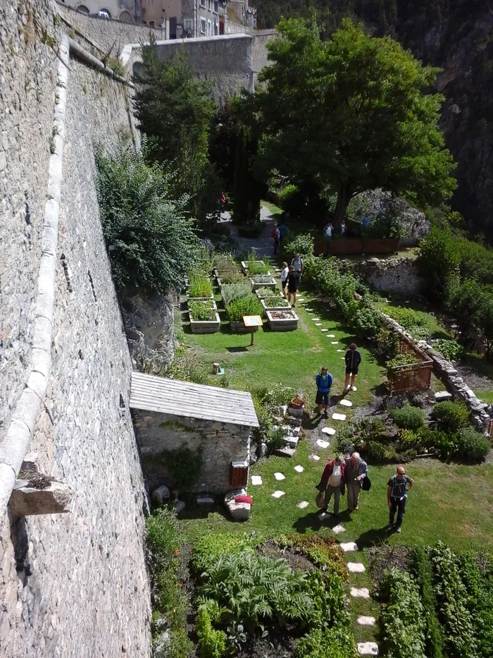 Accès: Jardin du Gouverneur Jardin du gouverneur Briançon