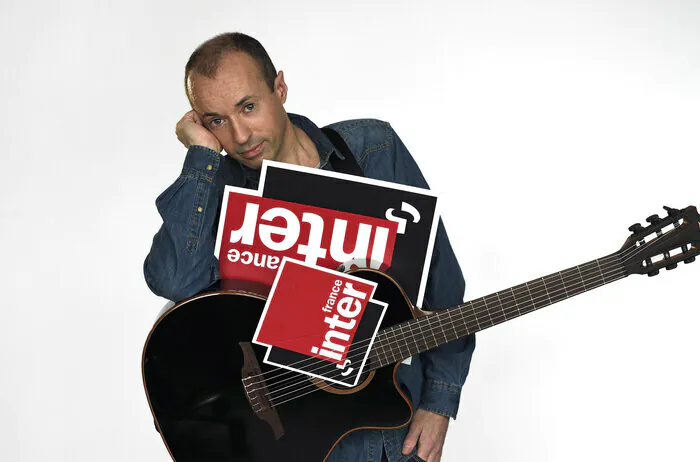 Frédéric FROMET se tient à carreau L'Acousti'k Miniac-Morvan