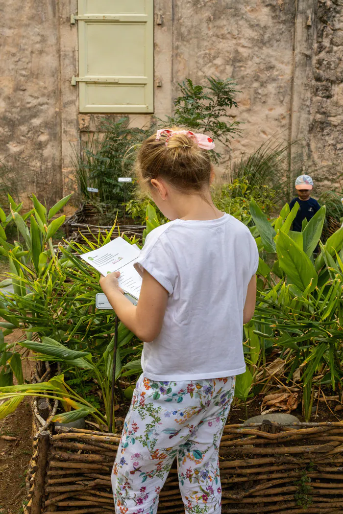 Livret-jeu "Enquête botanique" Lazaret de la Grande Chaloupe Saint-Denis